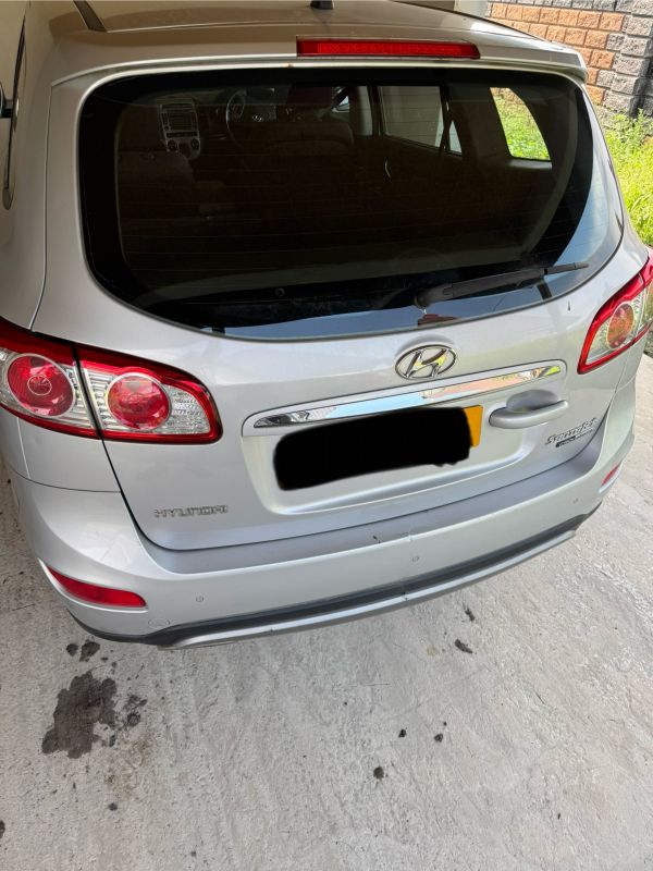 Hyundai santa fe ii задня кришка багажника 